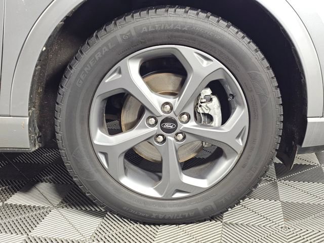 Used 2023 Ford Escape ST-Line image 9