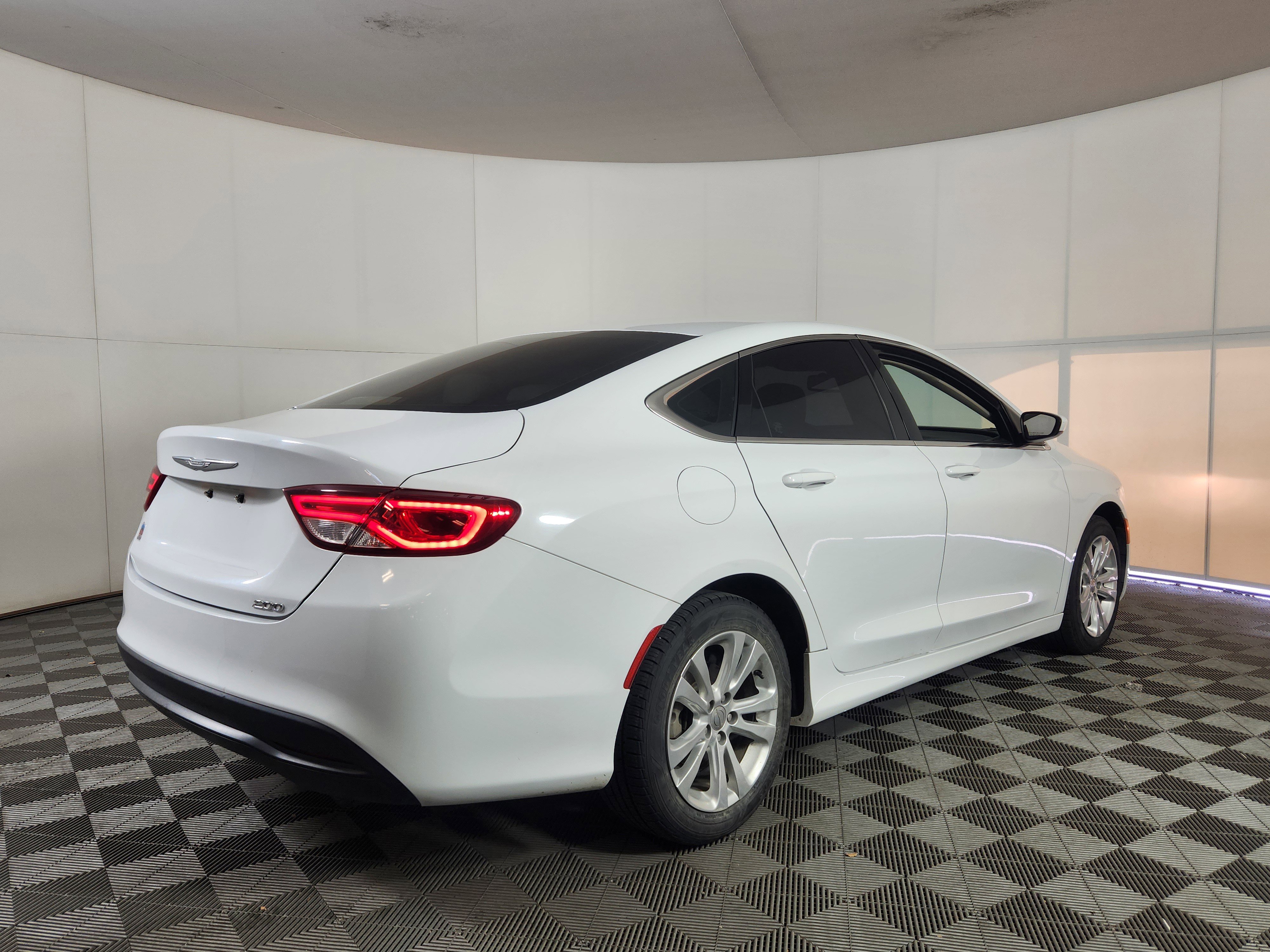 Used 2016 Chrysler 200 LX image 7