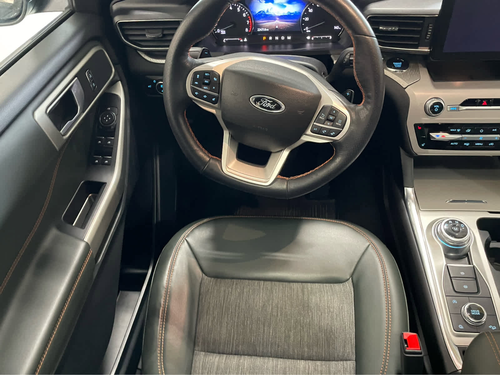 Used 2023 Ford Explorer Timberline AWD/4WD image 9