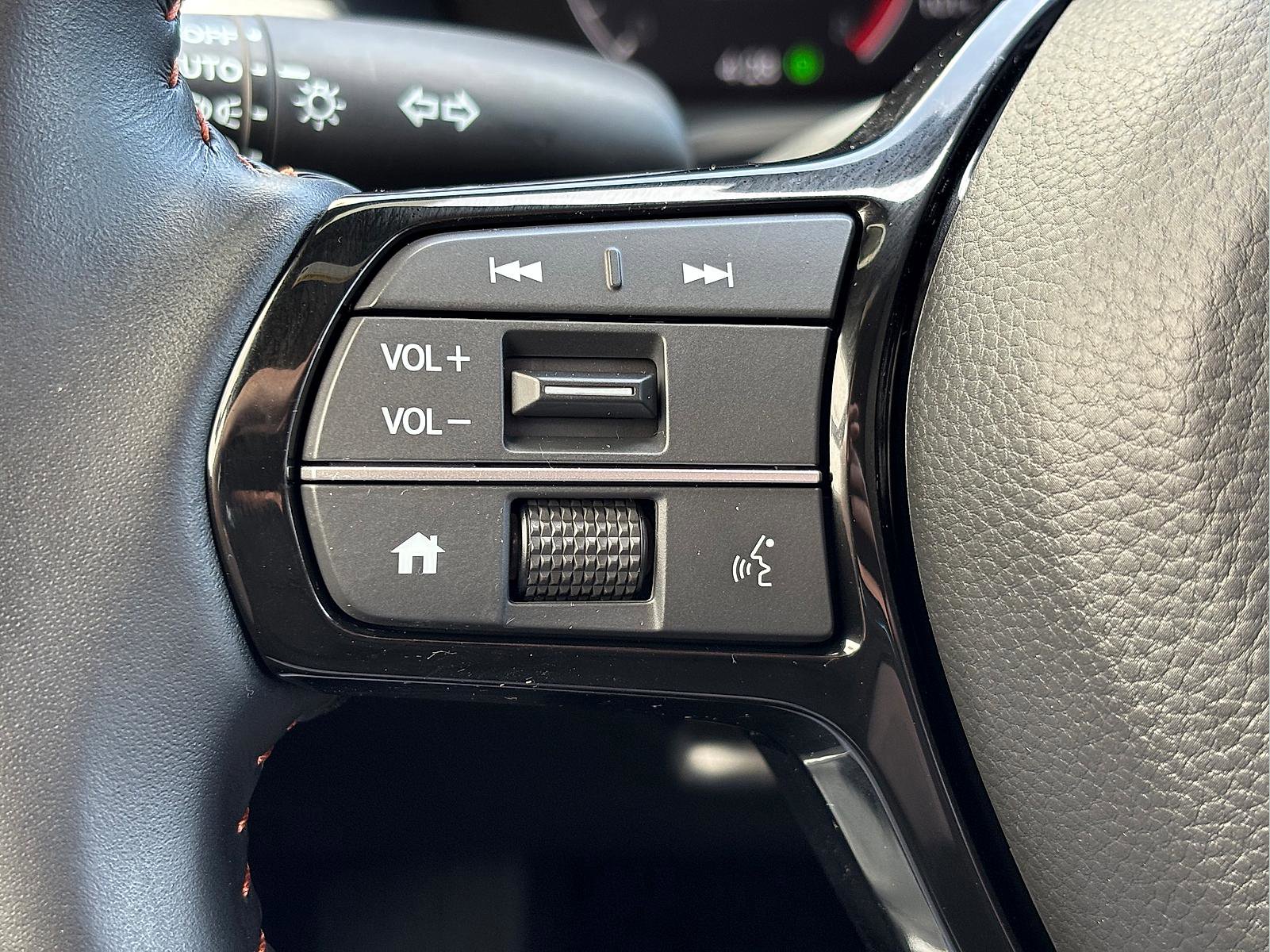 Certified 2026 Honda HR-V Sport image 29