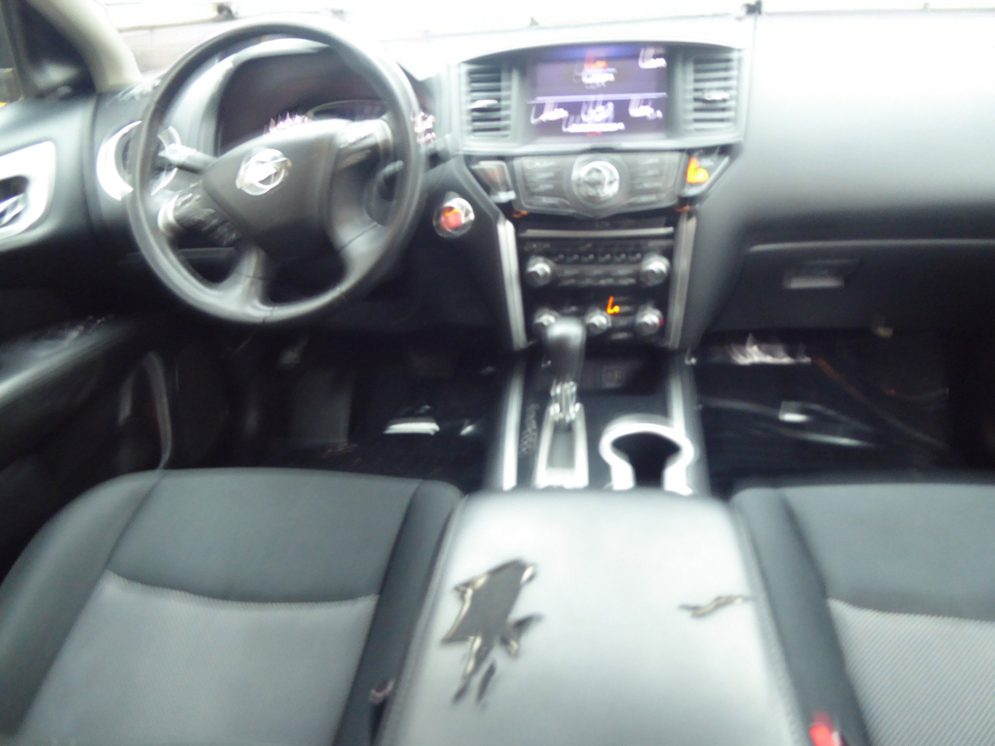 Used 2019 Nissan Pathfinder SV image 14