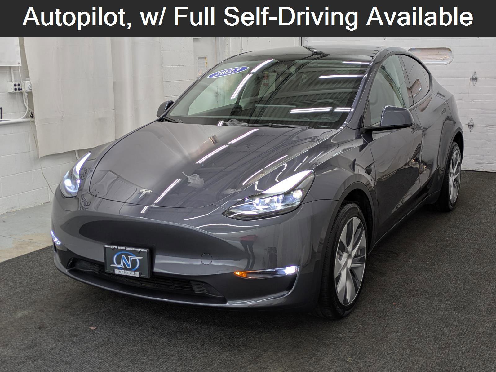 Used 2023 Tesla Model Y Long Range image 1