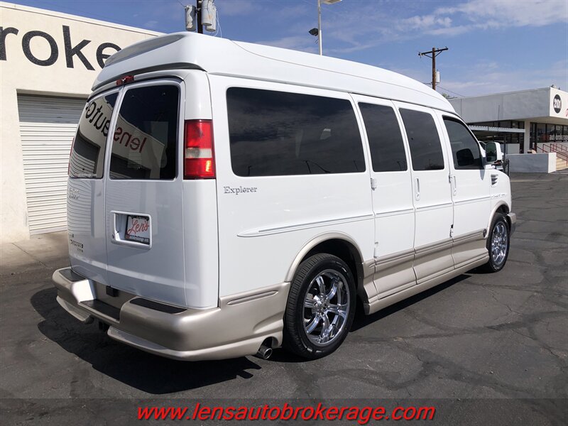 Used 2010 Chevrolet Express 1500 w/ Preferred Equipment Group RWD image 8