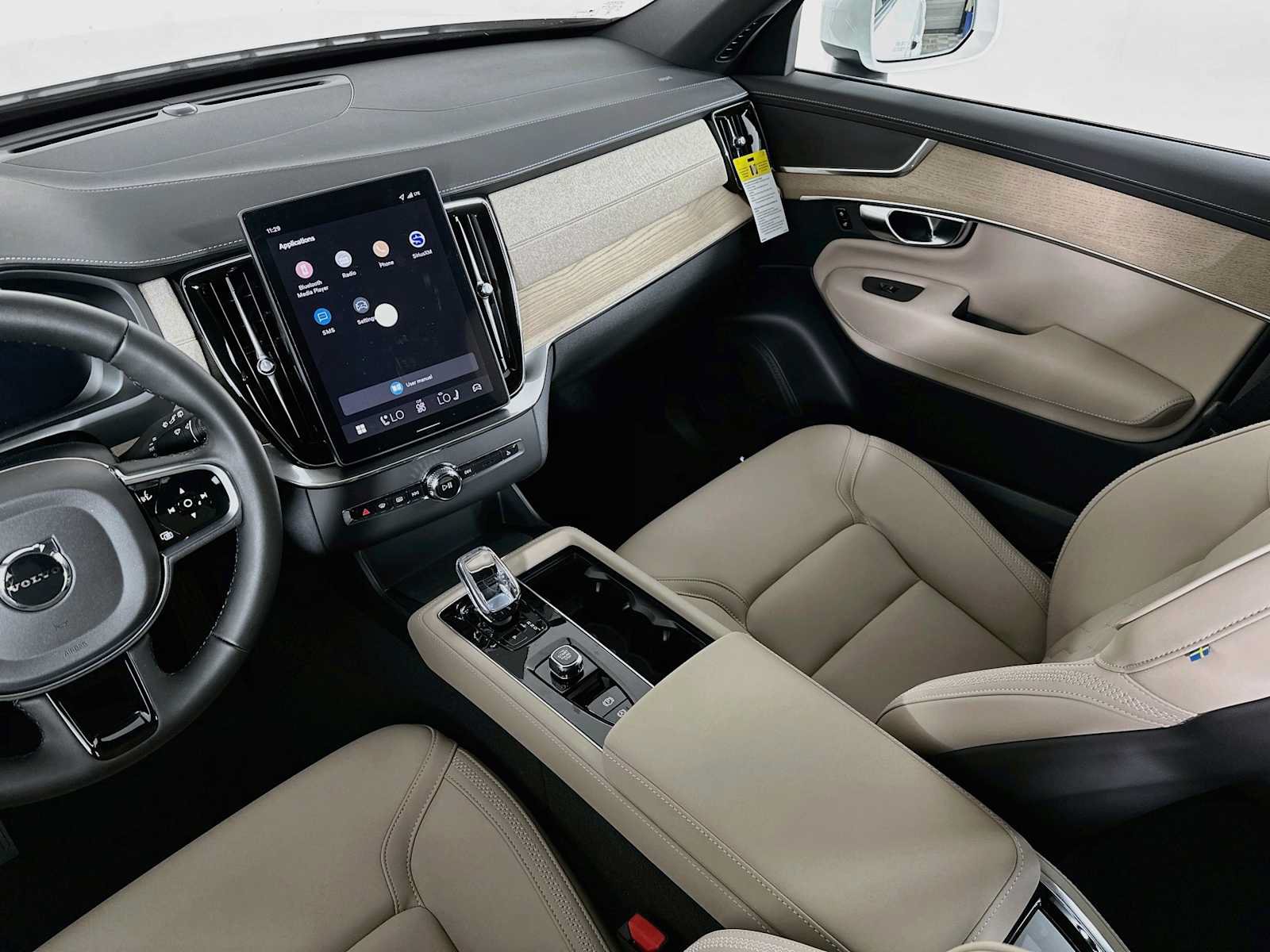 New 2026 Volvo XC90 B6 Plus w/ Protection Package AWD/4WD image 21