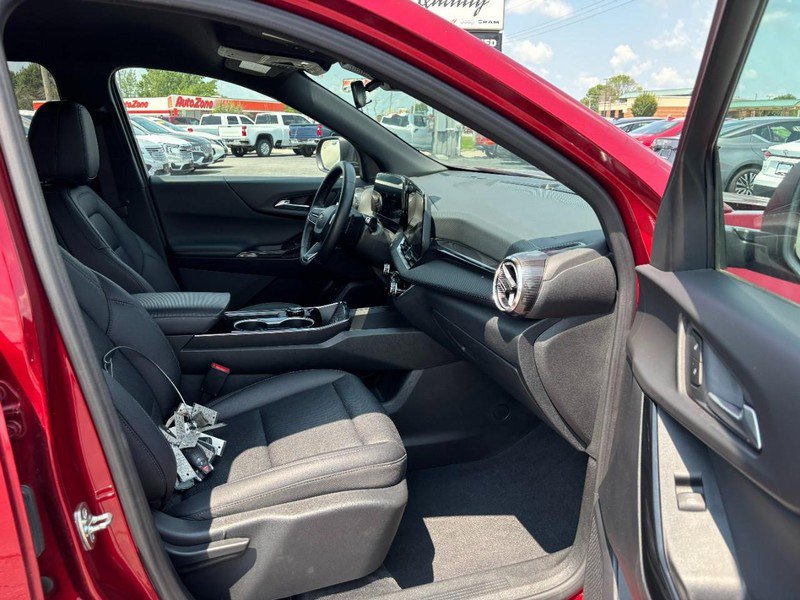 Used 2026 Chevrolet Equinox LT w/ Convenience Package II AWD/4WD image 11