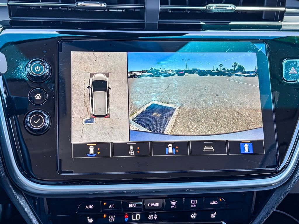 Used 2023 Chevrolet Bolt LT w/ Infotainment Package FWD image 46