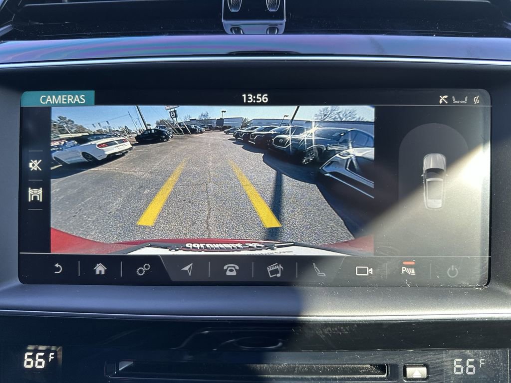 Used 2018 Jaguar F-PACE R-Sport image 17