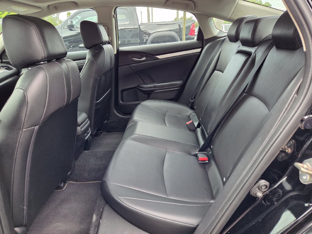 Used 2016 Honda Civic Touring image 12
