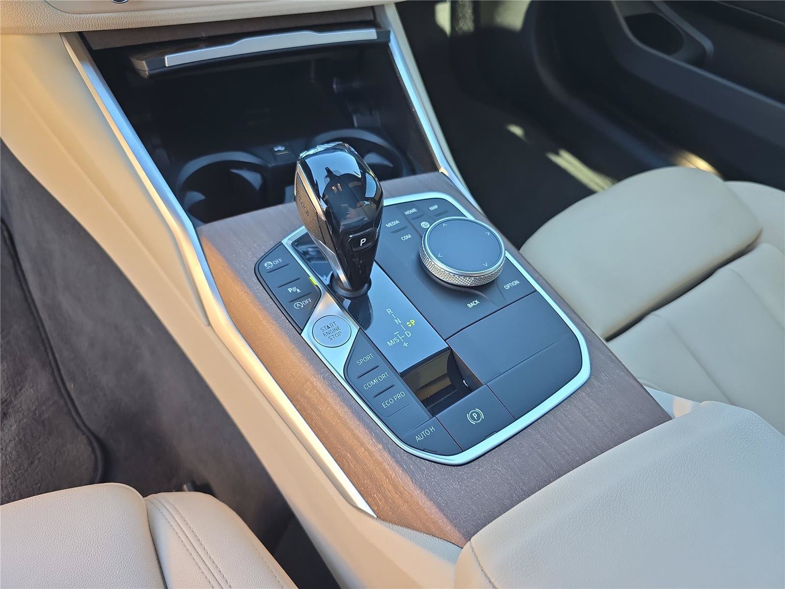 Used 2019 BMW 330i xDrive Sedan AWD/4WD image 28