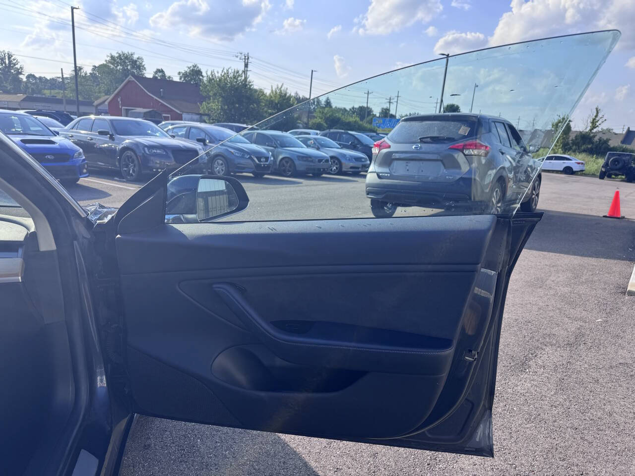 Used 2018 Tesla Model 3 Long Range RWD image 16