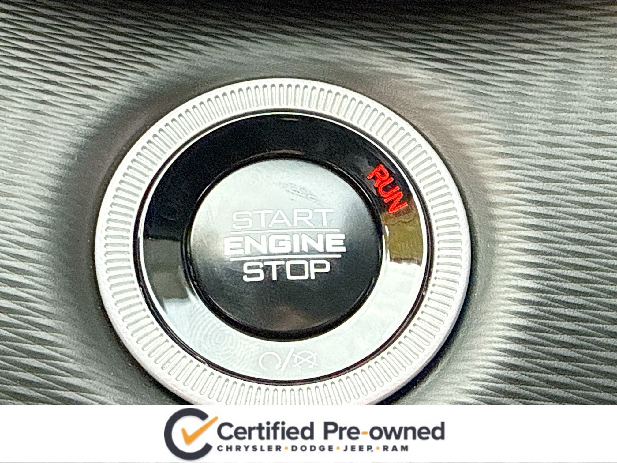 Used 2024 Jeep Grand Cherokee L Laredo w/ Luxury Tech Group I image 9