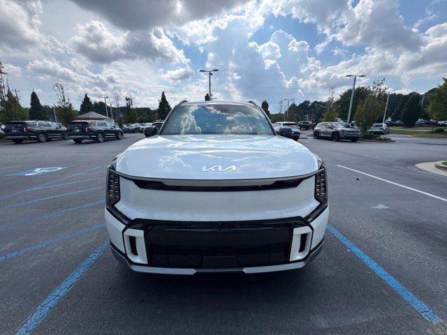 Certified 2024 Kia EV9 GT-Line AWD/4WD image 9