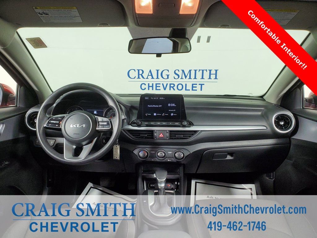 Used 2024 Kia Forte LXS image 3