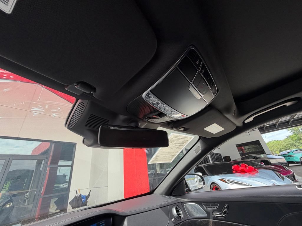 Used 2019 Mercedes-Benz S 560 Sedan image 25