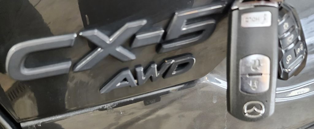 Used 2019 MAZDA CX-5 Touring image 44