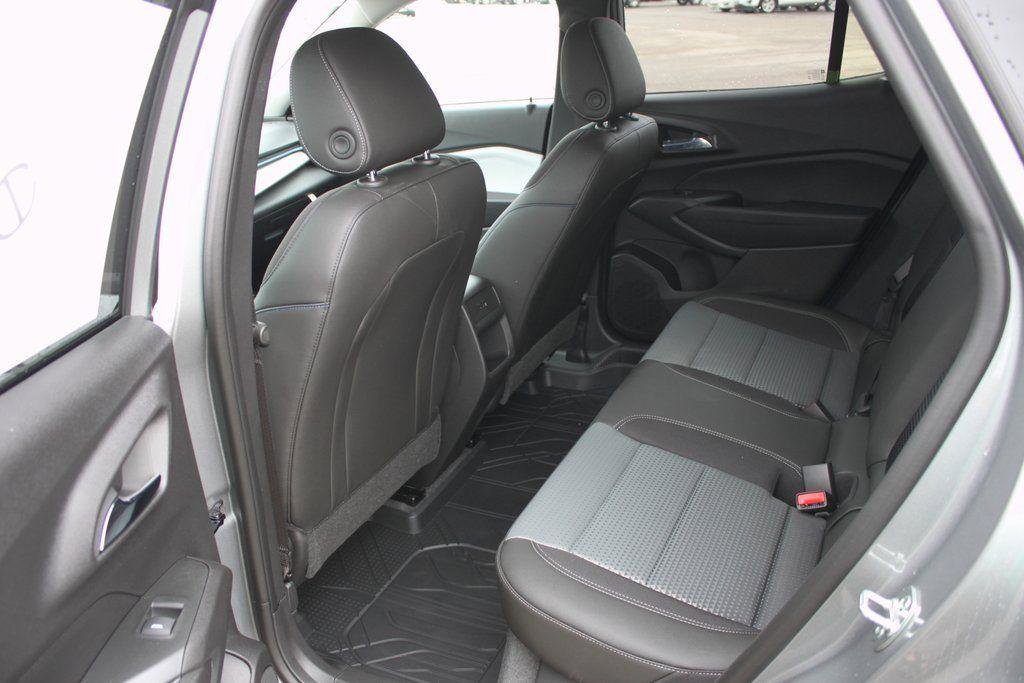 New 2026 Chevrolet Trax LT w/ Driver Confidence Package image 6