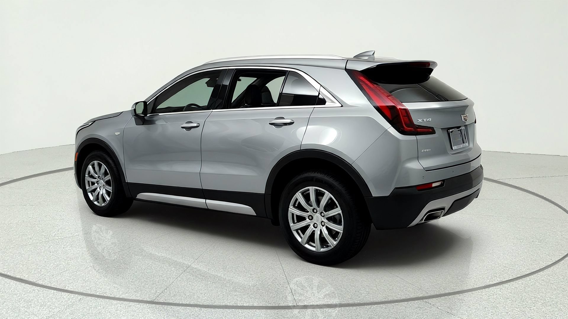 Certified 2023 Cadillac XT4 Premium Luxury w/ Cold Weather Package AWD/4WD image 3