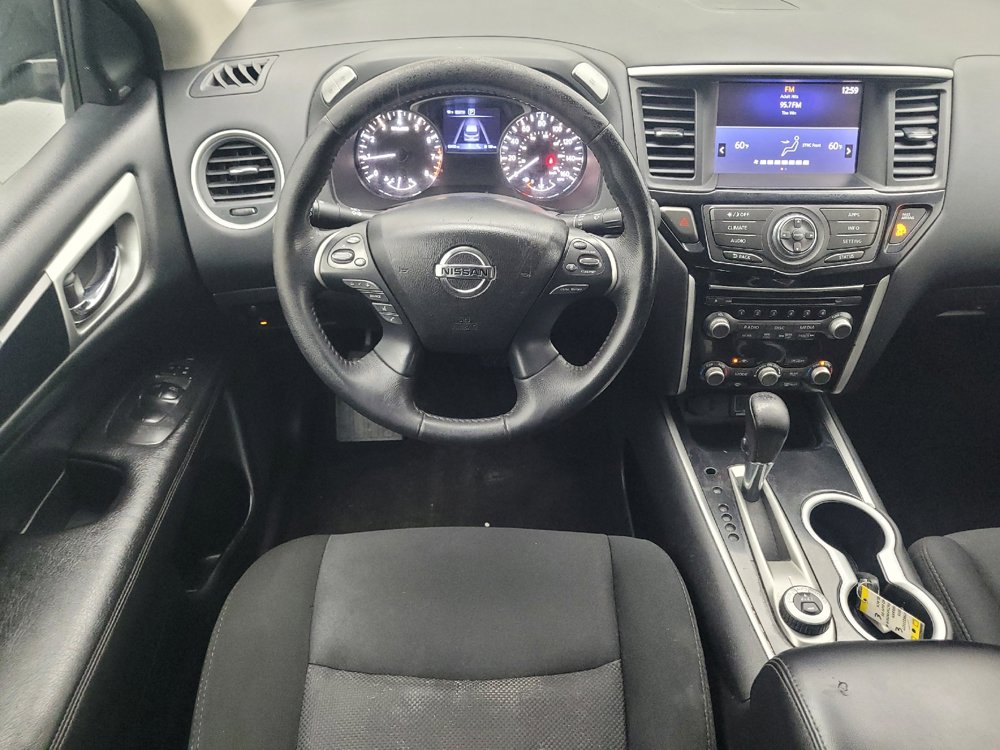 Used 2019 Nissan Pathfinder SV AWD/4WD image 22