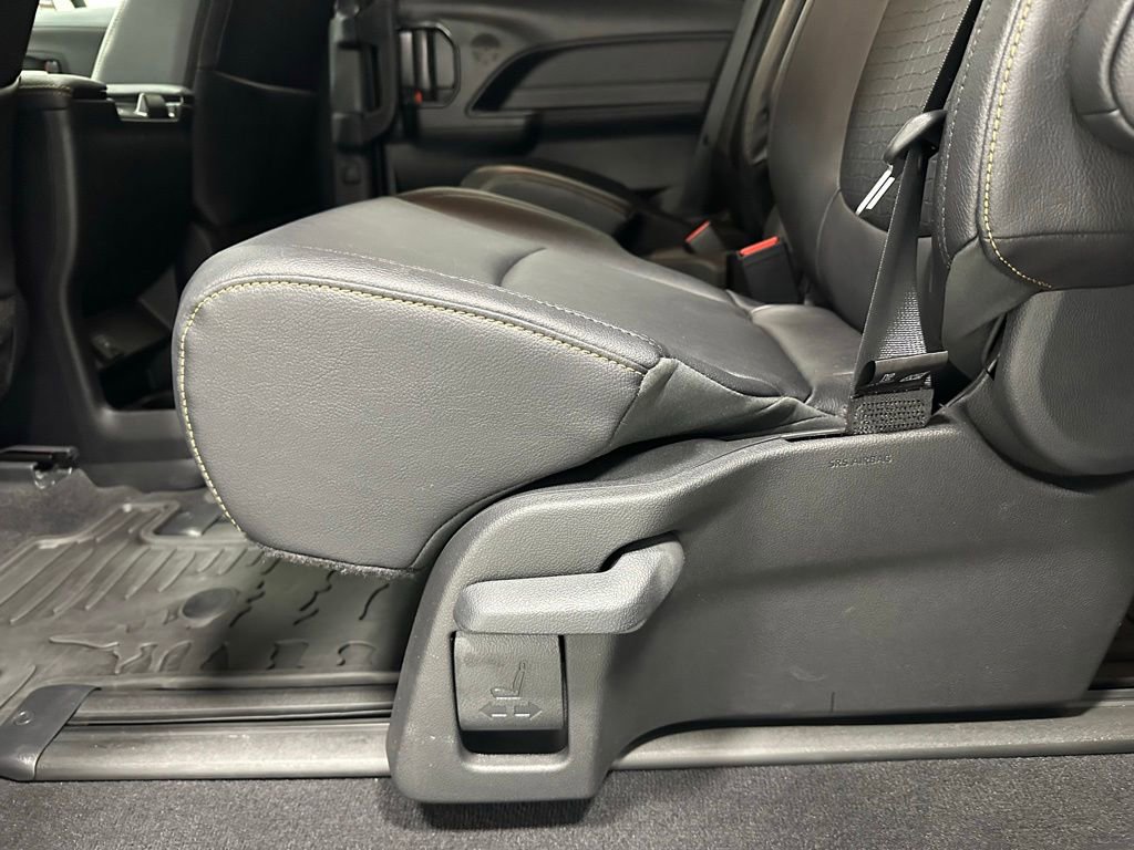 Used 2026 Toyota Sienna XLE Woodland Edition AWD/4WD image 43