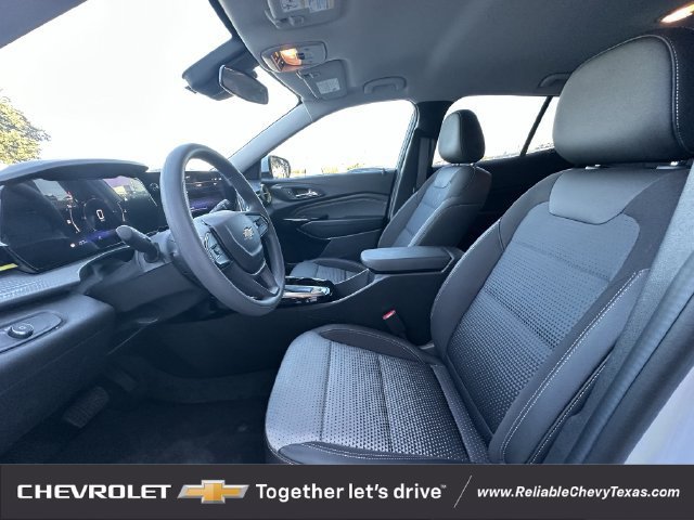 Used 2026 Chevrolet Trax LT FWD image 24