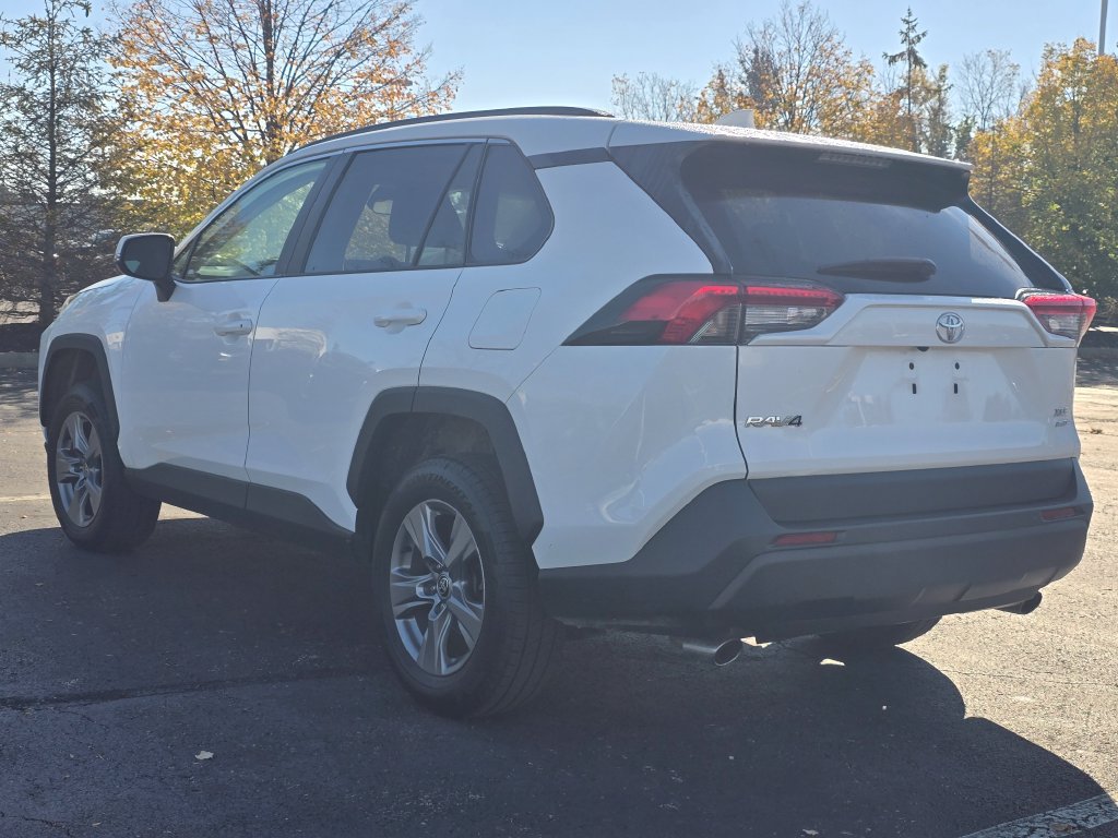 Certified 2022 Toyota RAV4 XLE w/ Convenience Package AWD/4WD image 5
