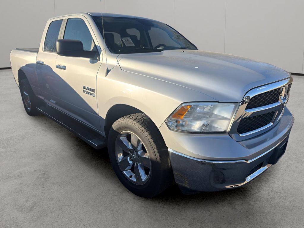 Used 2018 RAM 1500 Classic SLT image 9