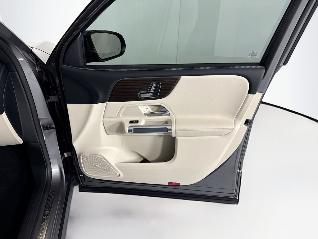 Certified 2026 Mercedes-Benz GLB 250 image 25