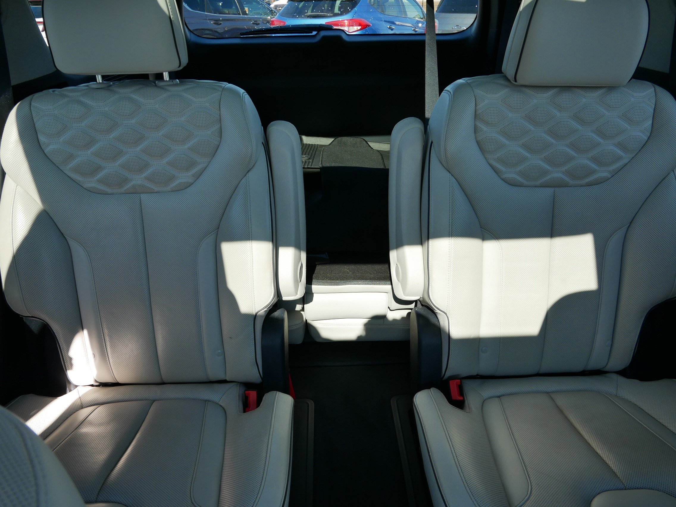 Used 2021 Hyundai Palisade Limited image 13