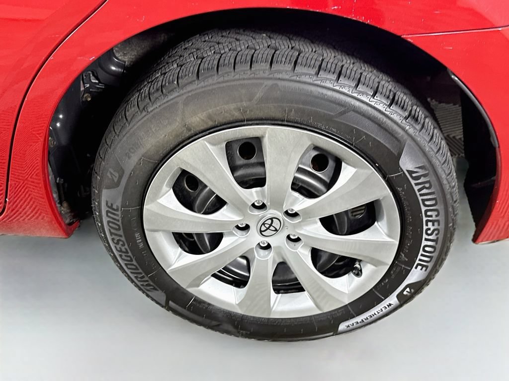 Used 2016 Toyota Corolla LE FWD image 31