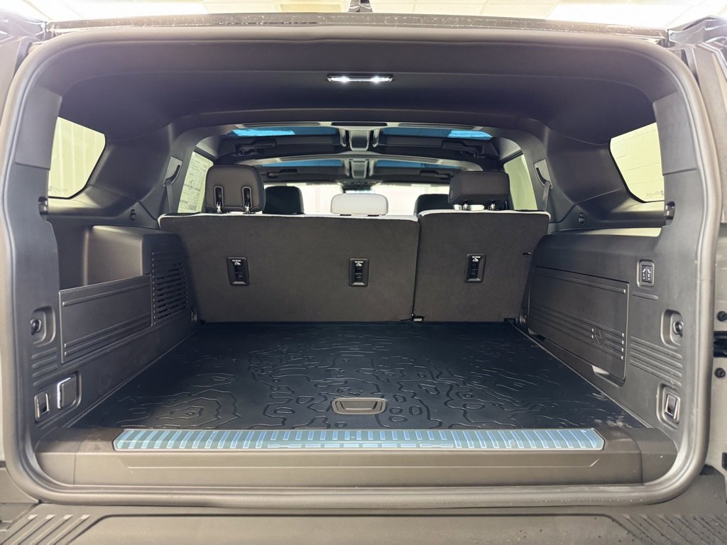 New 2025 GMC Hummer EV 2X w/ LPO, Sport Package image 23
