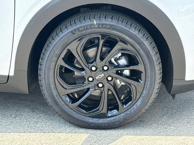 New 2027 Chevrolet Bolt RS FWD image 12