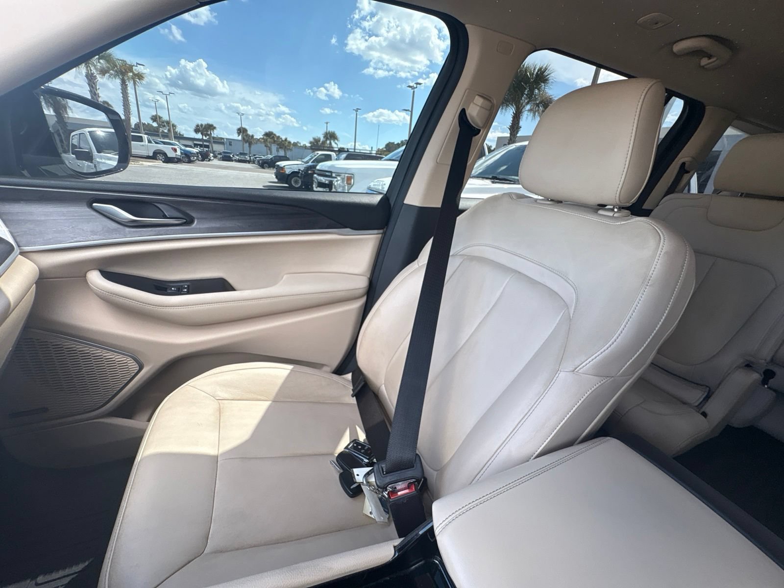 Used 2021 Jeep Grand Cherokee L Limited RWD image 35