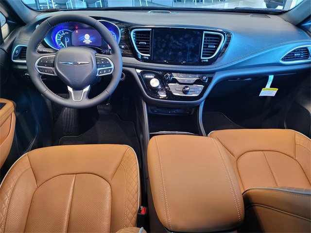 New 2023 Chrysler Pacifica Pinnacle image 8