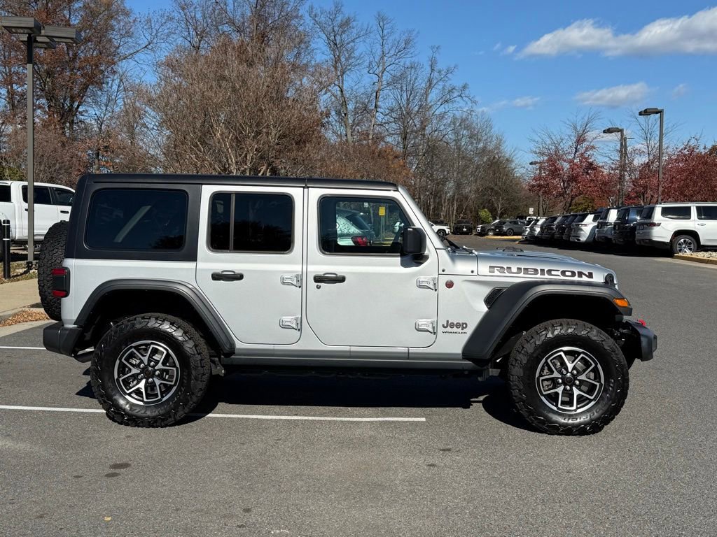 Certified 2024 Jeep Wrangler Unlimited Rubicon w/ Technology Group image 5