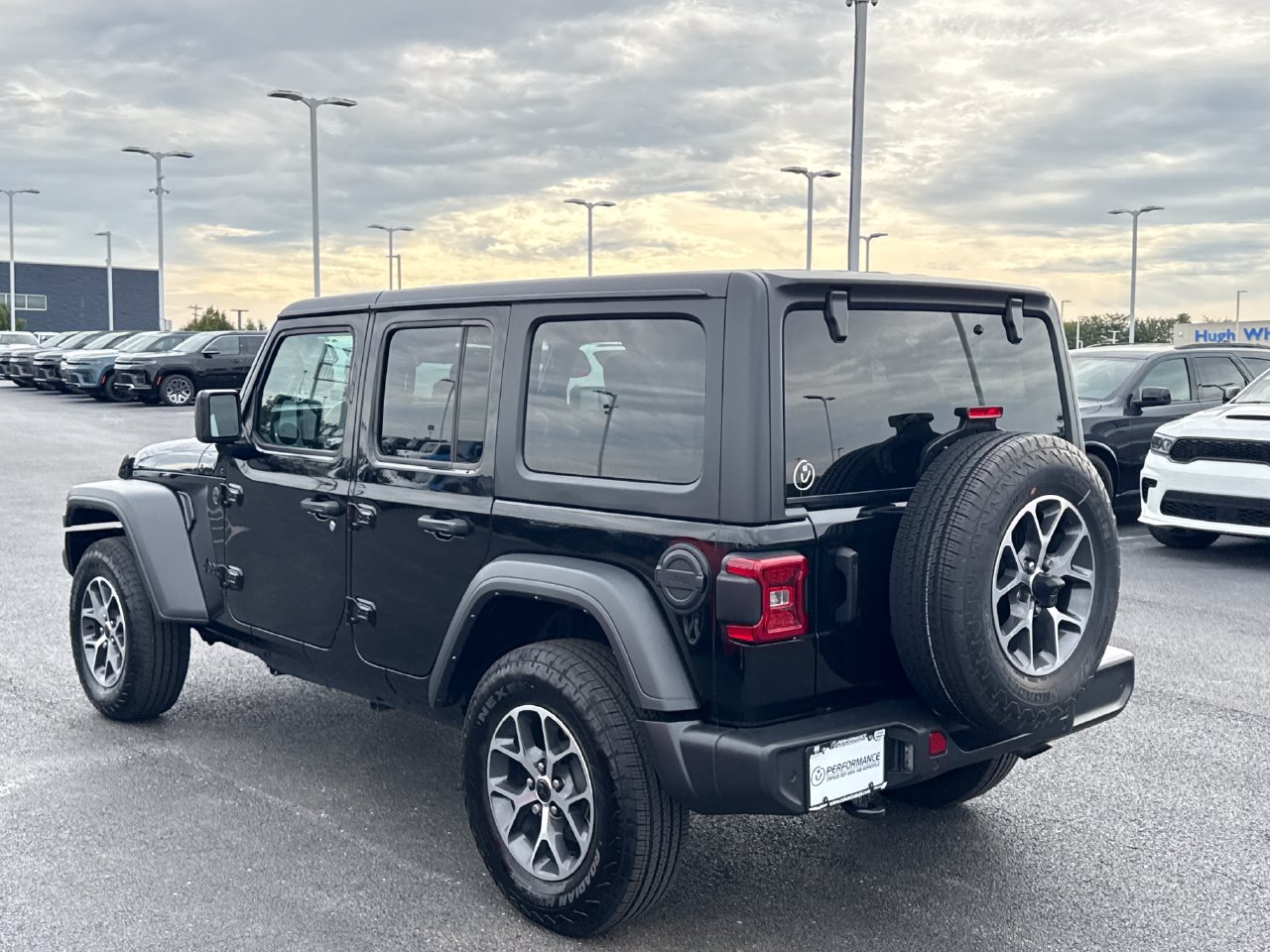 Used 2024 Jeep Wrangler Unlimited Sport AWD/4WD image 5