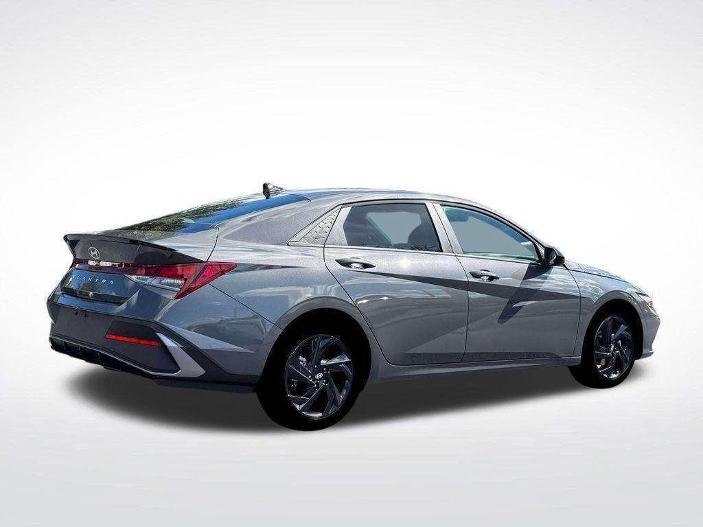 New 2026 Hyundai Elantra Sport FWD image 8