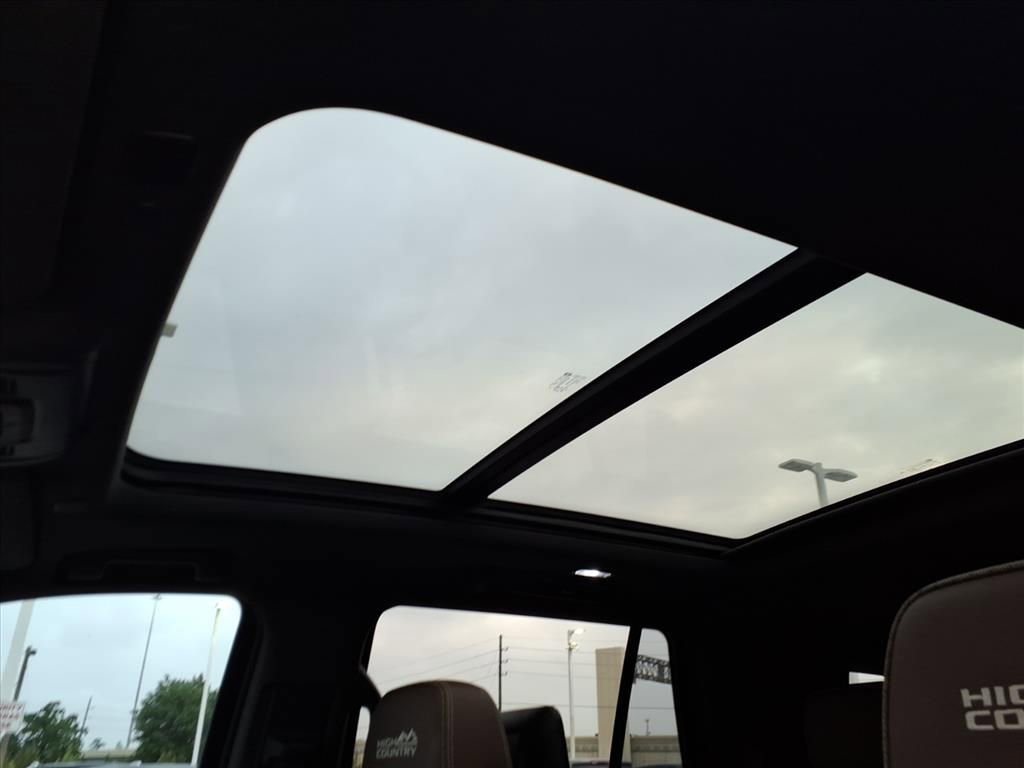 Used 2021 Chevrolet Tahoe High Country image 20