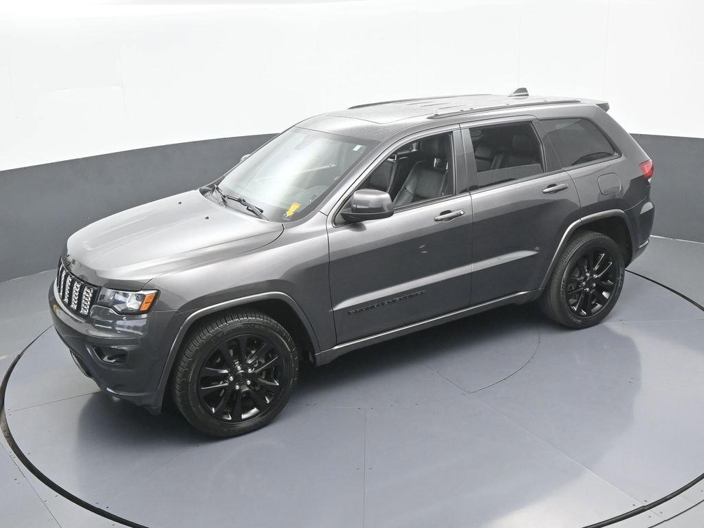 Used 2019 Jeep Grand Cherokee Altitude image 40
