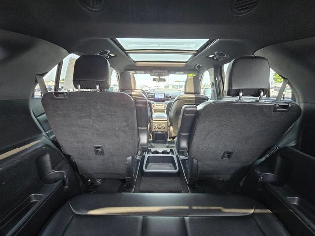 Used 2020 Ford Explorer XLT w/ Equipment Group 202A AWD/4WD image 20