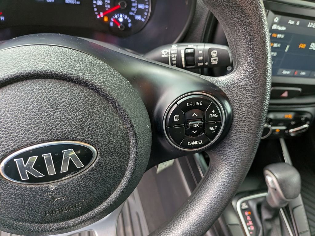 Used 2020 Kia Soul S FWD image 19
