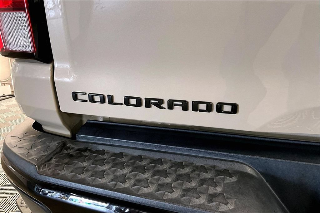 Used 2023 Chevrolet Colorado Trail Boss w/ Technology Package AWD/4WD image 30