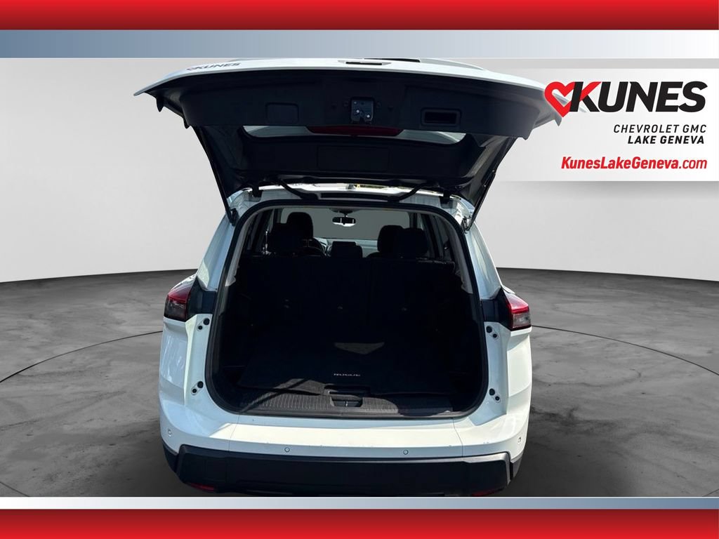 Used 2024 Nissan Rogue S FWD image 22