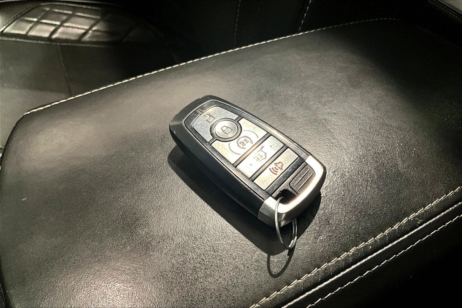 Used 2019 Ford Explorer Platinum AWD/4WD image 35