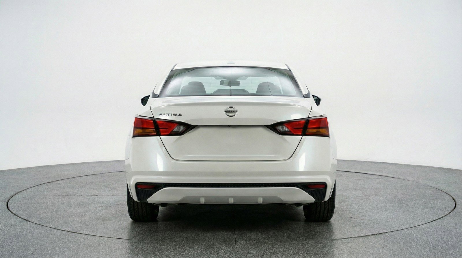Used 2025 Nissan Altima 2.5 SV FWD image 7