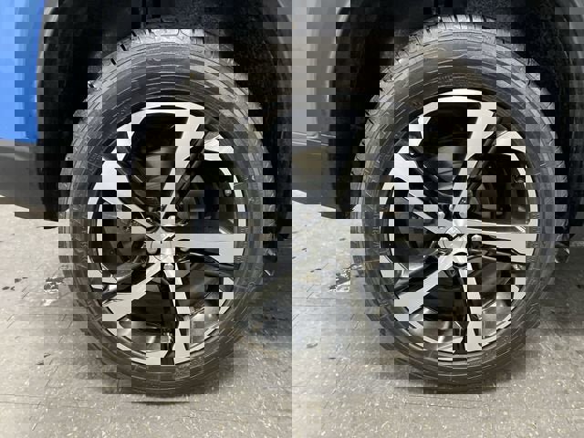 Certified 2024 Chevrolet Trax RS image 31