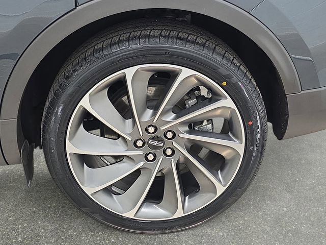 Certified 2023 Lincoln Nautilus Reserve w/ Equipment Group 202A image 30