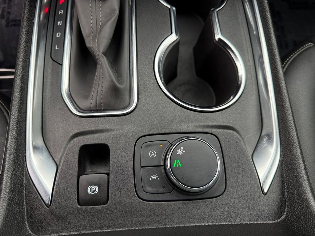 Used 2024 Chevrolet Traverse LT image 19