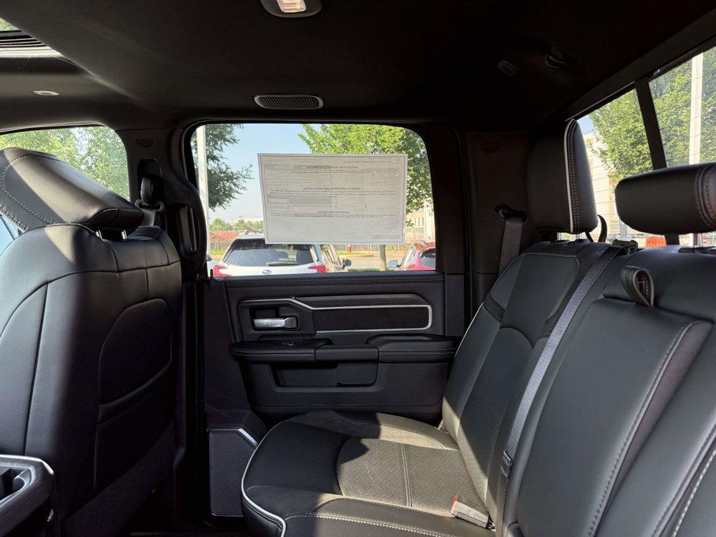 New 2026 RAM 3500 Laramie AWD/4WD image 17