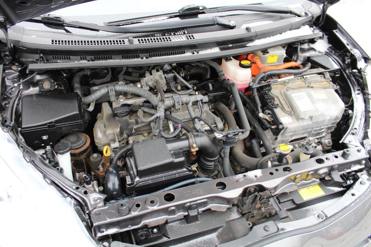 Used 2012 Toyota Prius C Four image 20