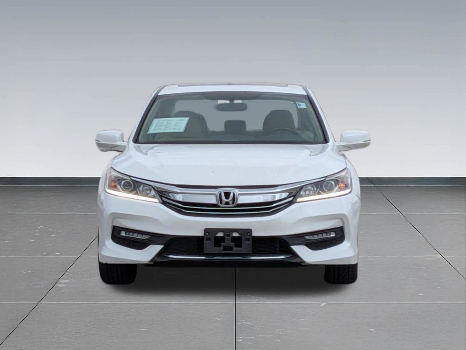 Certified 2017 Honda Accord EX image 8